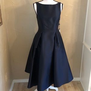NWT sleeveless party dress from Adrianna Papell, midnight blue, size 6.